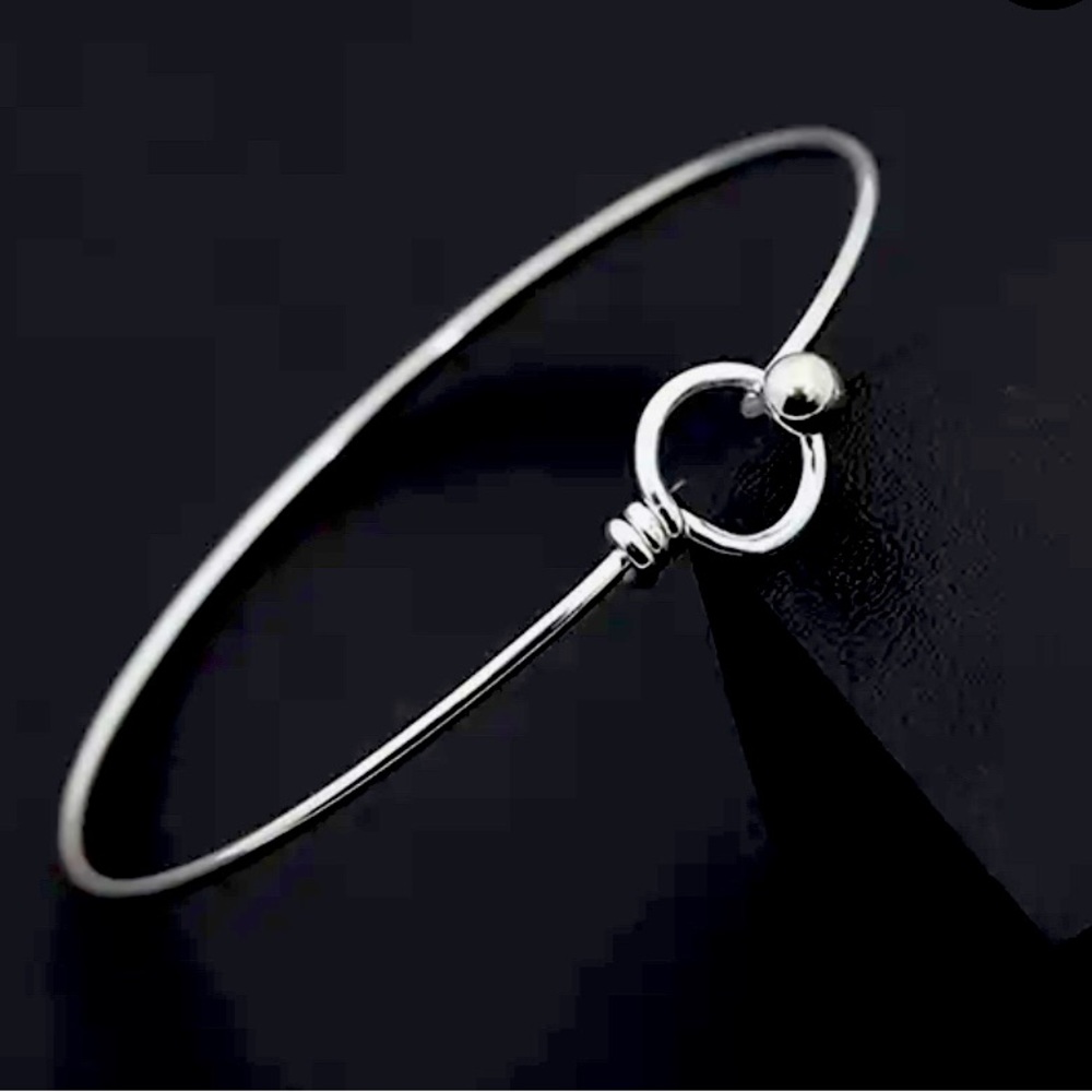 Stainless Steel Simple Bracelet can be worn anywhere and everywhere NWT
